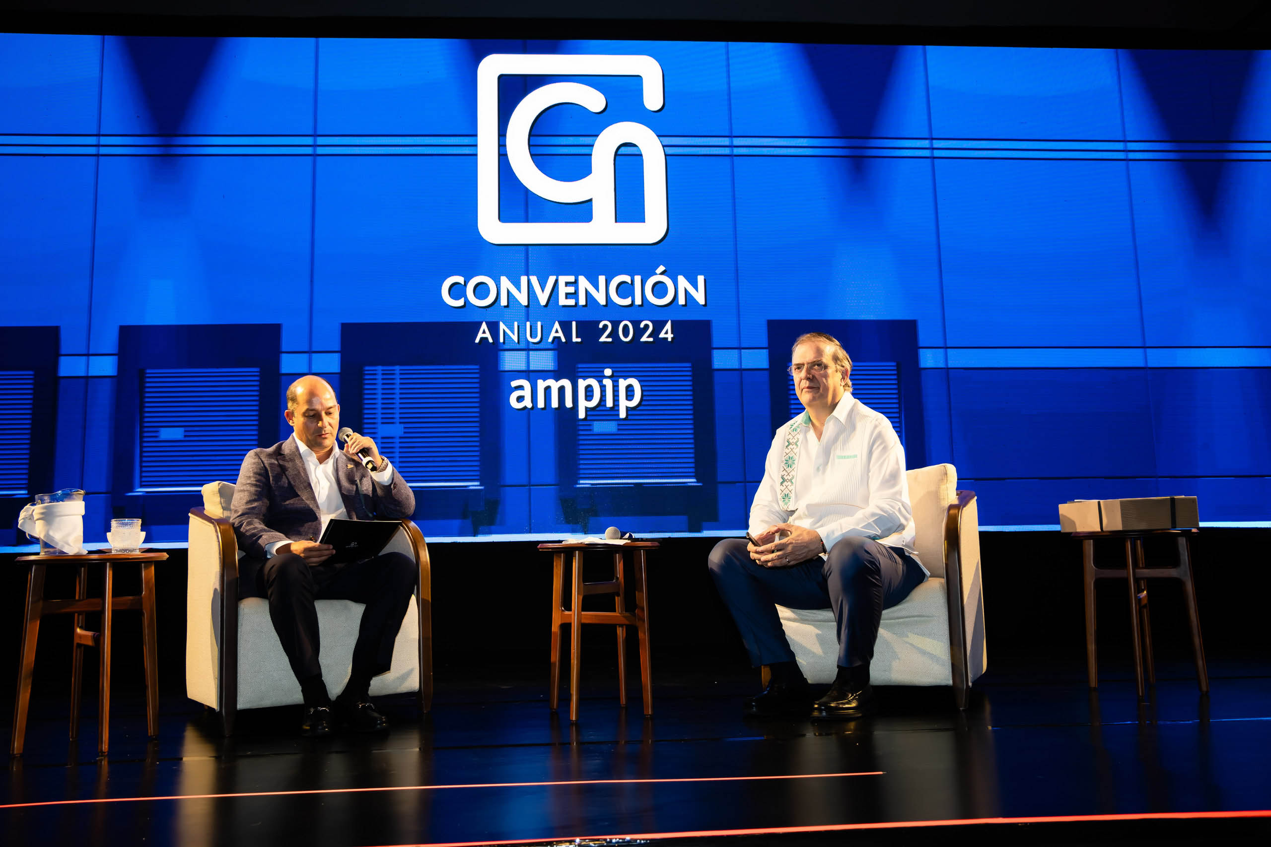 003 convenciones congresos secretario economia ebrard
