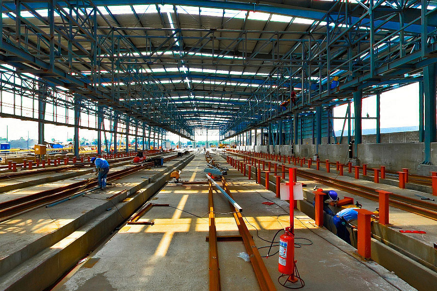 Metro Nave de Mantenimiento